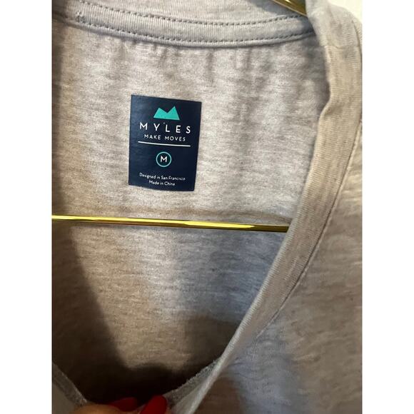 Myles Makes Moves Men's Gray Pocket Tee - Size Medium - Picture 6 of 6